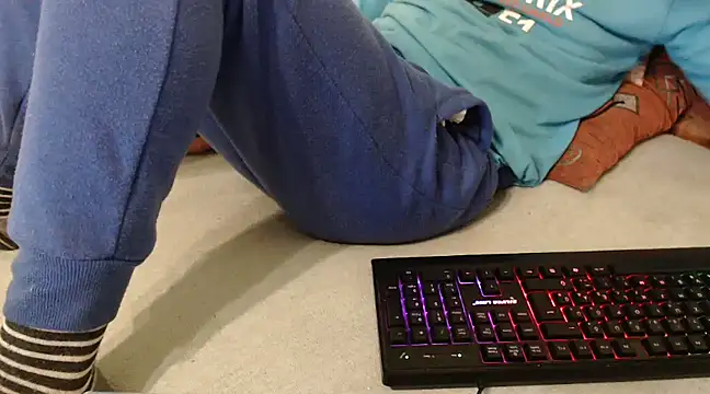 Snapshot of VASKOS178 chatting on 11, 3, 2025 VASKOS178 online show from 11, 3, 2025