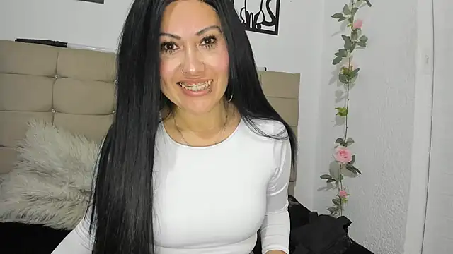 Snapshot of Tania_mature chatting on 26, 5, 2026 Tania mature online show from 26, 5, 2026
