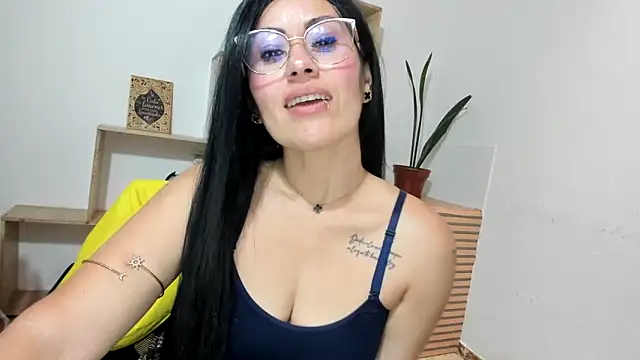 Snapshot of Tania_mature chatting on 29, 5, 2026 Tania mature online show from 29, 5, 2026