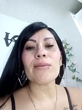 Snapshot of Tania_mature chatting on 1, 7, 2026 Tania mature online show from 1, 7, 2026