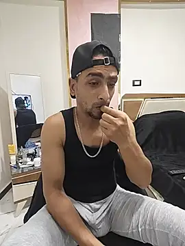 Snapshot of highguy chatting on 18, 7, 2026 highguy online show from 18, 7, 2026