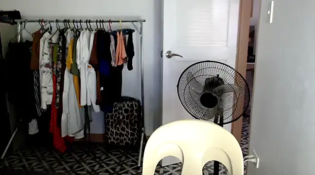 urqueendominant online show from 21, 1, 2025