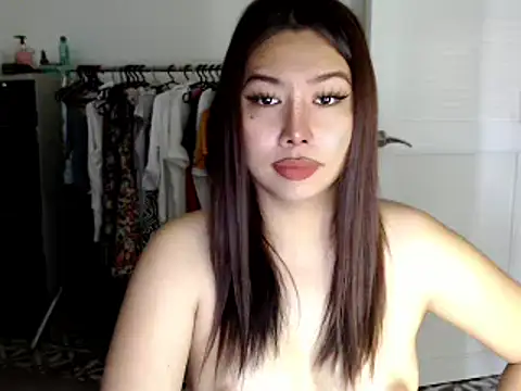 urqueendominant online show from 7, 2, 2025