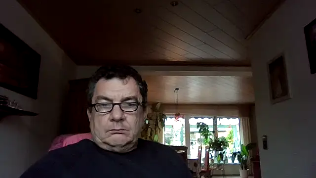 Snapshot of Nobbie444 chatting on 15, 11, 2025 Nobbie444 online show from 15, 11, 2025