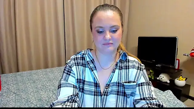 Snapshot of AlanaBrox chatting on 3, 12, 2024 AlanaBrox online show from 3, 12, 2024