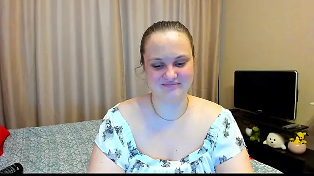 Snapshot of AlanaBrox chatting on 5, 3, 2025 AlanaBrox online show from 5, 3, 2025