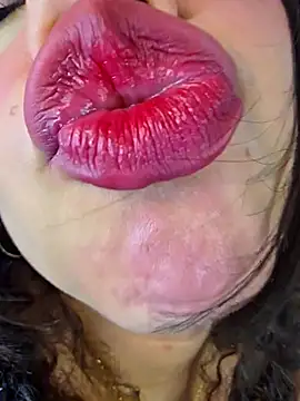 miafresa hot online show from 20, 11, 2025