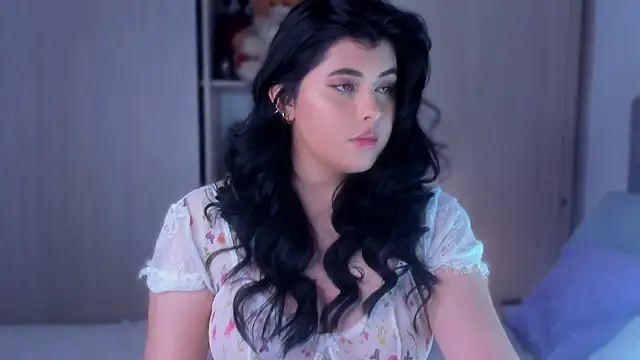 Alyaa s online show from 8, 9, 2025