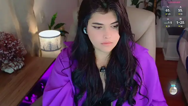 Snapshot of Alyaa_s chatting on 10, 6, 2026 Alyaa s online show from 10, 6, 2026
