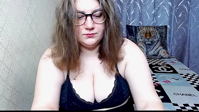 Sindy Jeniceee online show from 3, 6, 2026