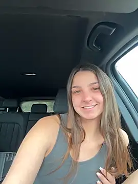 DoriDeluxe66 online show from 5, 10, 2025