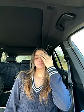 DoriDeluxe66 online show from 5, 12, 2025