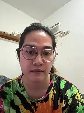 MarieLoveGlamorous online show from 31, 5, 2026