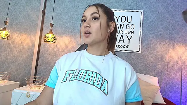 Snapshot of Emiily_W chatting on 26, 1, 2025 Emiily W online show from 26, 1, 2025