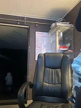 Snapshot of Emiily_W chatting on 29, 9, 2025 Emiily W online show from 29, 9, 2025