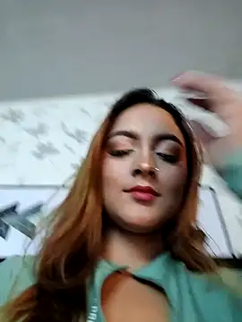 Snapshot of Emiily_W chatting on 27, 11, 2025 Emiily W online show from 27, 11, 2025