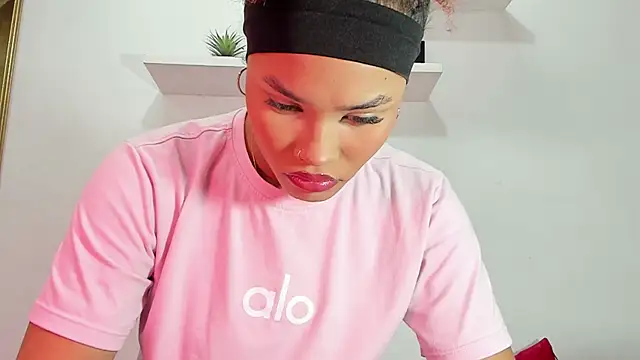 Snapshot of naia_blessed chatting on 5, 3, 2025 naia blessed online show from 5, 3, 2025