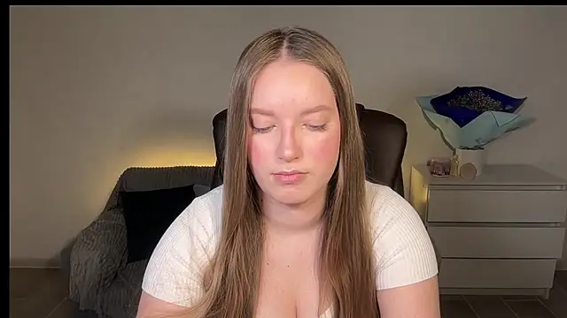 EvaMaddison online show from 26, 3, 2026