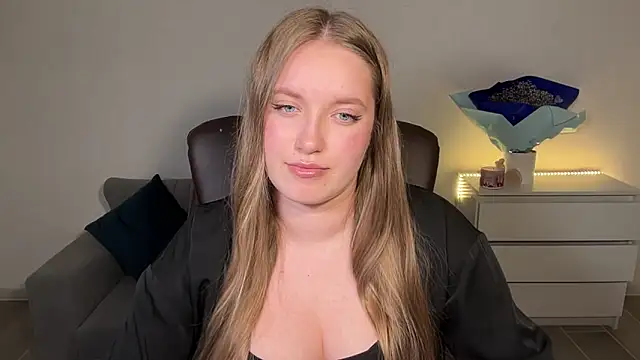 EvaMaddison online show from 5, 6, 2026