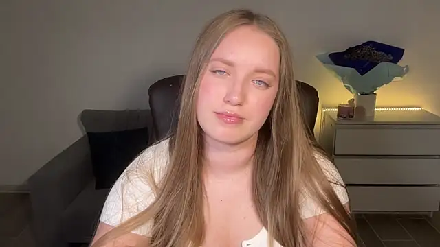 EvaMaddison online show from 20, 6, 2026