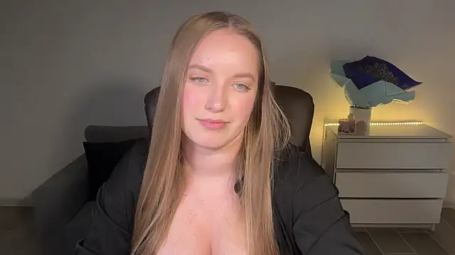EvaMaddison online show from 27, 6, 2026