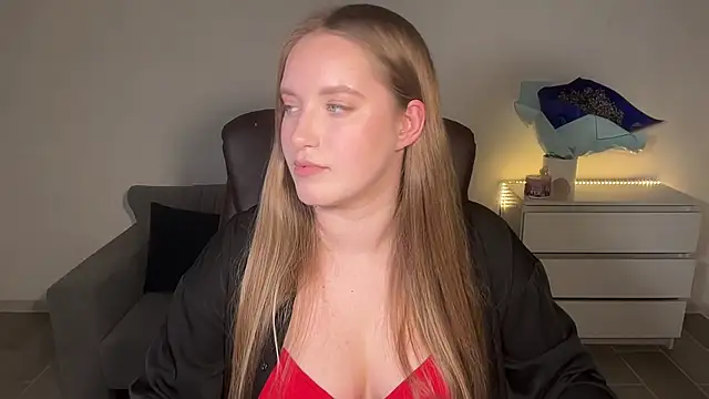 EvaMaddison online show from 5, 7, 2026