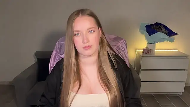 EvaMaddison online show from 14, 7, 2026