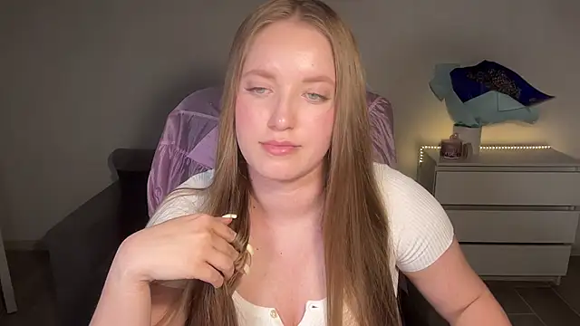 EvaMaddison online show from 15, 7, 2026