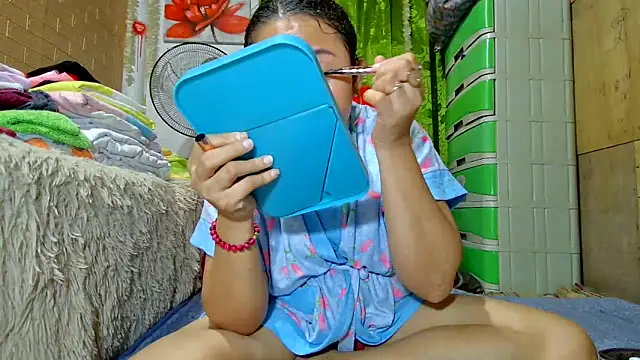 Snapshot of M_e_c_e_l chatting on 28, 1, 2025 M e c e l online show from 28, 1, 2025