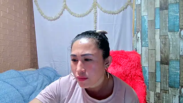 Snapshot of M_e_c_e_l chatting on 20, 2, 2025 M e c e l online show from 20, 2, 2025