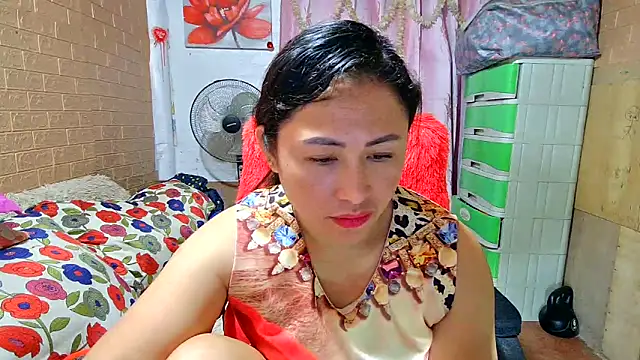 Snapshot of M_e_c_e_l chatting on 14, 3, 2025 M e c e l online show from 14, 3, 2025