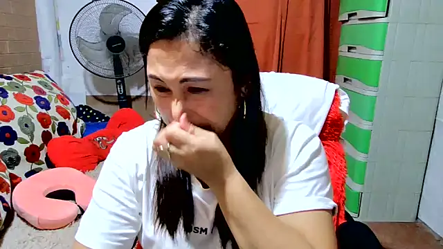 Snapshot of M_e_c_e_l chatting on 18, 9, 2025 M e c e l online show from 18, 9, 2025