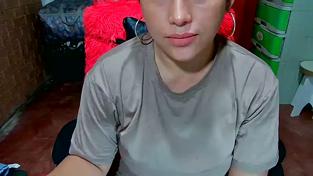 Snapshot of M_e_c_e_l chatting on 31, 10, 2025 M e c e l online show from 31, 10, 2025