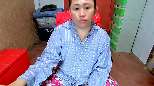 Snapshot of M_e_c_e_l chatting on 1, 12, 2025 M e c e l online show from 1, 12, 2025