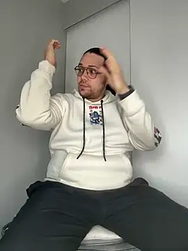 Snapshot of lucasgalacticman chatting on 12, 3, 2025 lucasgalacticman online show from 12, 3, 2025