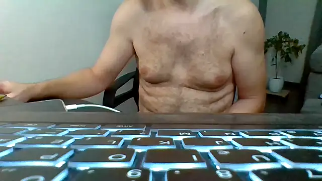 Horney boy86 online show from 17, 9, 2025