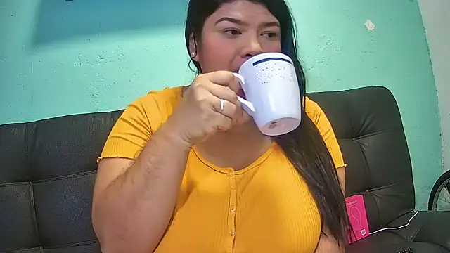 curvy sex online show from 10, 11, 2025