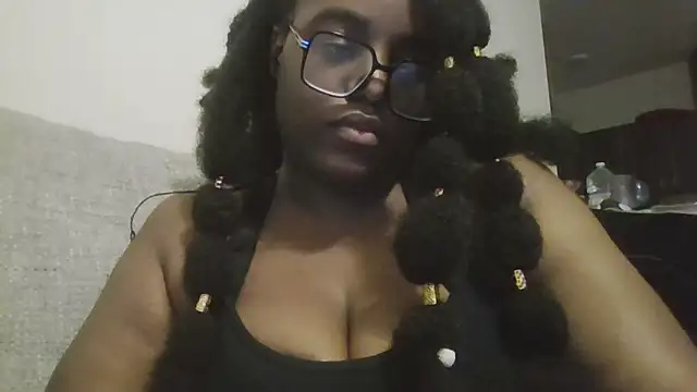 Snapshot of MissCC99 chatting on 17, 10, 2025 MissCC99 online show from 17, 10, 2025