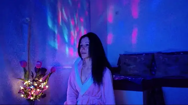 ElysaSun online show from 2, 3, 2025