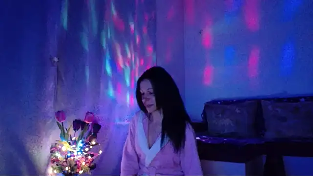 ElysaSun online show from 4, 3, 2025