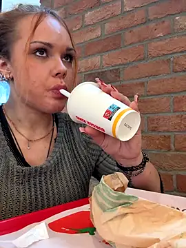 Snapshot of PennyPrincess chatting on 2, 11, 2025 PennyPrincess online show from 2, 11, 2025