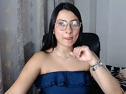 SavannaEvans001 online show from 13, 3, 2026