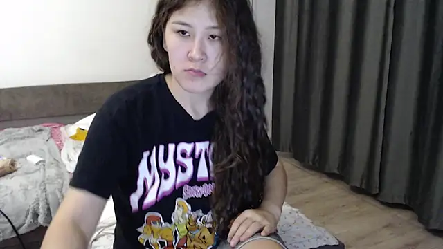 Snapshot of Riz_girl chatting on 13, 9, 2025 Riz girl online show from 13, 9, 2025