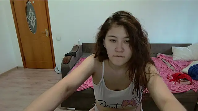 Snapshot of Riz_girl chatting on 26, 10, 2025 Riz girl online show from 26, 10, 2025