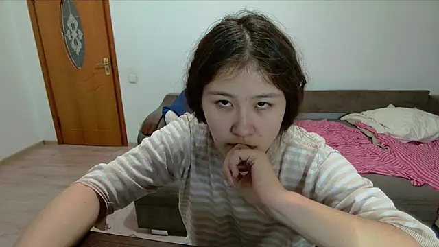 Snapshot of Riz_girl chatting on 27, 10, 2025 Riz girl online show from 27, 10, 2025