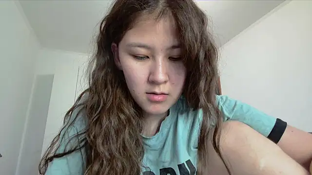 Snapshot of Riz_girl chatting on 2, 11, 2025 Riz girl online show from 2, 11, 2025