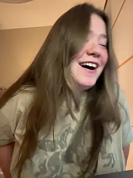 remirann  online show from 10, 1, 2025