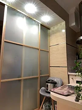 remirann  online show from 10, 1, 2025