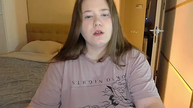 remirann  online show from 15, 3, 2025