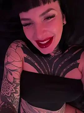 InkedBiitch online show from 13, 12, 2024